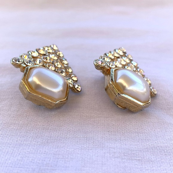 Rhinestone and Faux Pearl Triangle Clip-On Earrings - Picture 3 of 7
